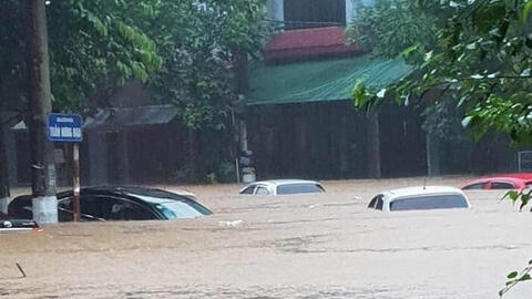 Thành phố Hà Giang chìm trong biển nước do mưa lớn kéo dài