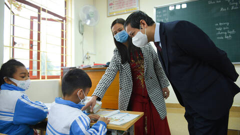 Bộ trưởng Nguyễn Kim Sơn: Đưa học sinh học tập trở lại cần thực hiện thống nhất