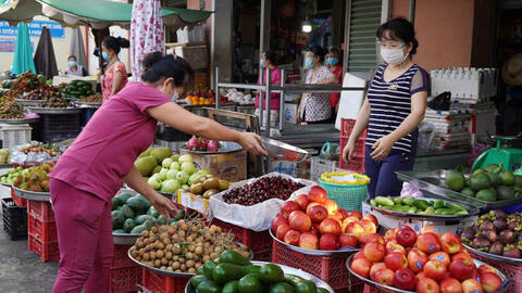 Mở lại tất cả các chợ truyền thống trên cơ sở đảm bảo an toàn dịch bệnh