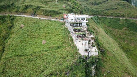 Ngày mai sẽ có kết luận số phận khách sạn Panorama Mã Pì Lèng      
