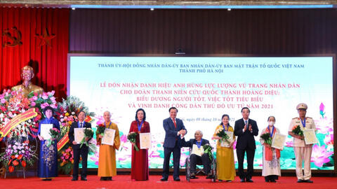 “Công dân Thủ đô ưu tú” 2021 vinh danh nữ khoa học gia đi đầu công tác phòng chống dịch Covid-19