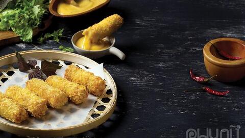 Chả giò trái cây sốt xoài