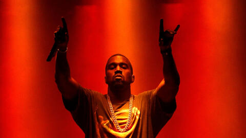 Kanye West trả học phí cho con gái George Floyd