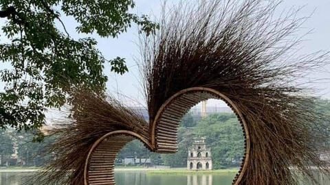 Sở Văn hóa Hà Nội nói gì về "trái tim lông lá" xuất hiện ở Hồ Gươm