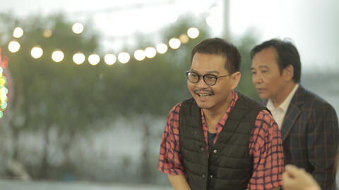 NSND Trung Hiếu hài hước: "Thay vợ đau đớn lắm, tôi rất lười làm quen với phụ nữ mới, rất ngại"