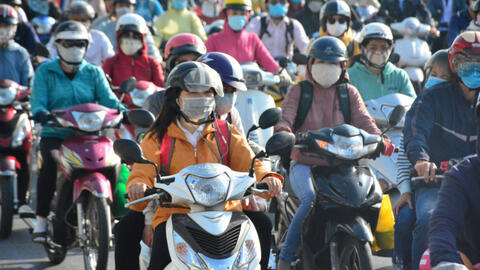 Vì sao người dân phản ứng mạnh với quy định xe gắn máy không được chạy quá 40 km/h?