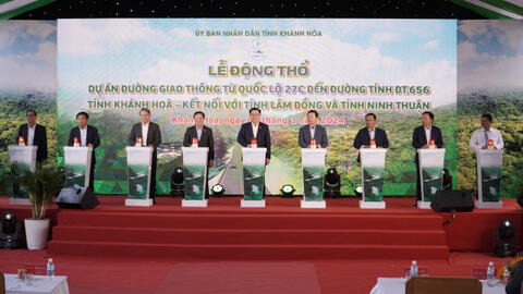 Chủ tịch Quốc hội Vương Đình Huệ tham dự ấn nút động thổ khởi công tuyến giao thông kết nối ba tỉnh Khánh Hòa - Lâm Đồng & Ninh Thuận