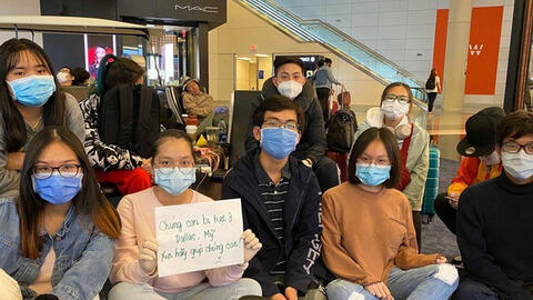 Bộ Ngoại giao thông tin về việc đón người Việt mắc kẹt tại Mỹ về nước