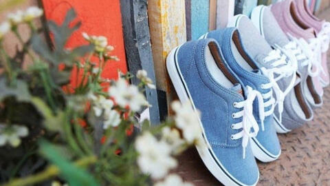Mẹo giúp giày sneaker luôn mới