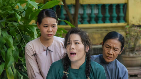 Nhật Kim Anh tâm sự khi quay phim Tiếng sét trong mưa: "Đời nghệ sĩ cơm hàng cháo chợ"