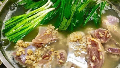 Món ngon mỗi ngày: Cách làm lẩu gà dấm bỗng đượm vị – lạ miệng ngày cuối tuần