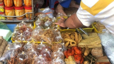 Thực phẩm chay trôi nổi bị cảnh báo mất an toàn