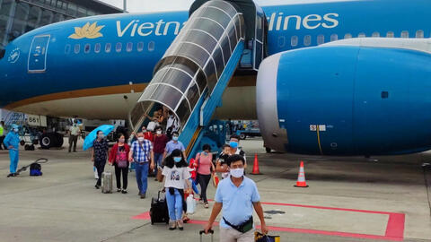 Bộ Giao thông Vận tải yêu cầu làm rõ việc tăng giá vé máy bay đến TP.HCM sau Tết