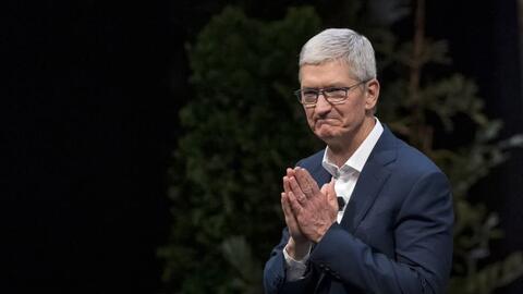 Apple trở thành ‘cỗ máy in tiền vĩ đại nhất trong lịch sử’, giúp Tim Cook bước chân vào câu lạc bộ tỷ phú