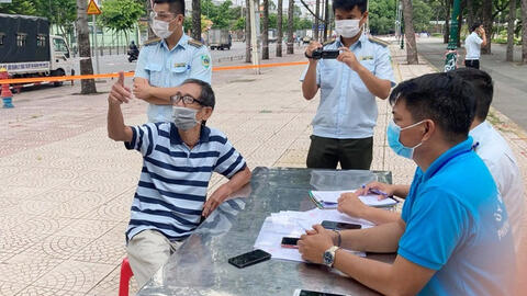 TPHCM: 3 người bị phạt 6 triệu vì tập thể dục trong công viên ngày giãn cách xã hội