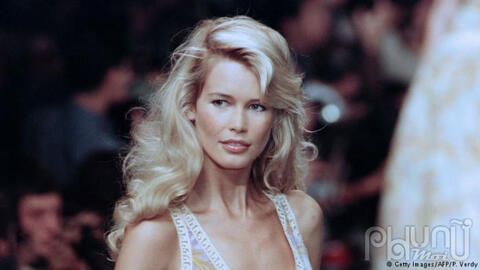 Claudia Schiffer: 'Đừng nhầm lẫn giữa biểu tượng với sự nổi tiếng'