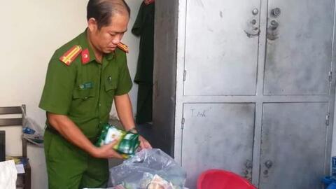 Mua thiết bị, bao bì về nhà sản xuất hạt nêm Knorr giả