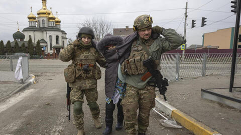 Bên trong chiến sự Ukraina: Hy vọng le lói giữa xác người