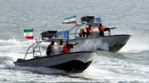 Iran ép một tàu chở dầu của Algeria vào lãnh hải của nước này