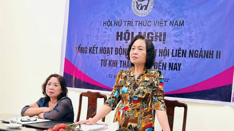 Lãnh đạo Hội Nữ trí thức dự hội nghị tổng kết Chi hội Nữ trí thức Liên ngành II