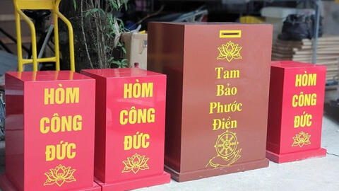 Bộ Tài chính yêu cầu kiểm tra tổng thể việc quản lý tiền công đức