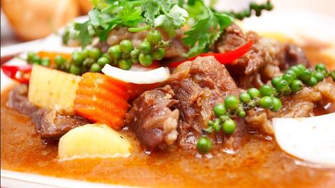 Cách làm món đuôi bò hầm tiêu xanh cho ngày đông lạnh