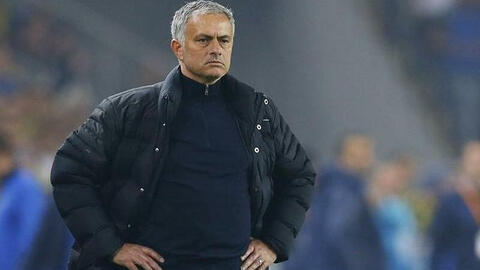 Huấn luyện viên Mourinho bị sa thải