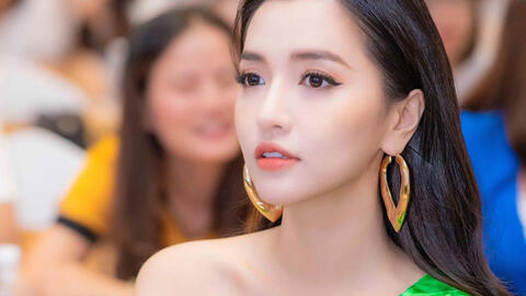 Bích Phương bị phạt 9 triệu đồng sau tranh cãi hát nhép