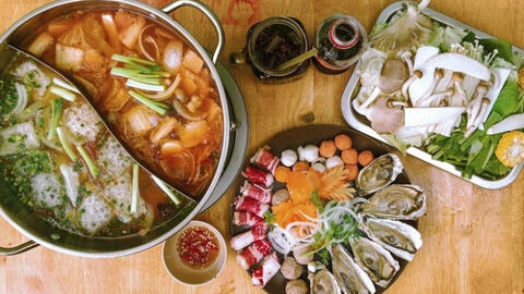 Món ngon mỗi ngày: Lẩu uyên ương trọn vị yêu thương