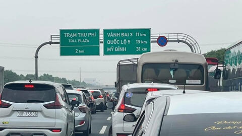 Tổng cục Đường bộ lên tiếng việc thu phí không dừng cao tốc bị lỗi