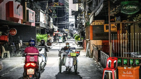 Nikkei Asia: Làn sóng COVID-19 mới trì hoãn phục hồi kinh tế ở Đông Nam Á