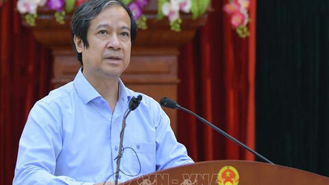 Bộ trưởng Bộ GD&ĐT Nguyễn Kim Sơn: ‘Mong mỏi được đến trường của học sinh, giáo viên là chính đáng’