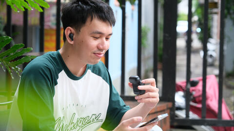 Trải nghiệm JBL Tour Pro 2: Độc lạ tai nghe có màn hình cảm ứng đầu tiên, TW phải như này mới đáng đồng tiền bát gạo!