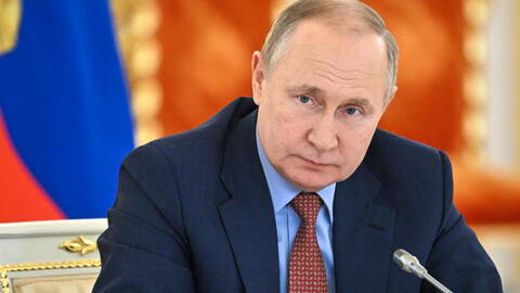 Tổng thống Nga Putin ký sắc lệnh công nhận độc lập vùng ly khai Ukraine