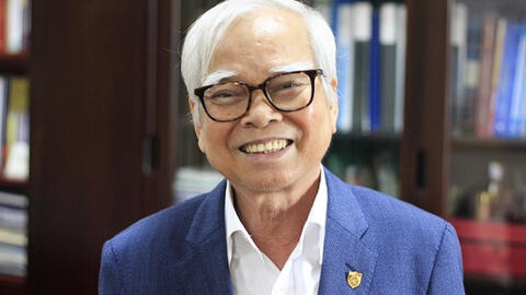 "Bố hỏi: Lớp có đứa nào điểm 10 không? "Có" là ăn đòn", câu chuyện của thầy Hiệu trưởng ở Hà Nội khiến nhiều cha mẹ giật mình