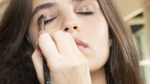7 mẹo trang điểm "thần thánh" cho người có làn da nhạy cảm