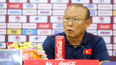 HLV Park Hang Seo: "Công Phượng, Văn Hậu vẫn nở nụ cười vui vẻ trong các buổi tập"
