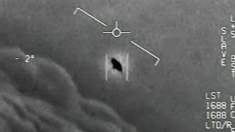 Lầu Năm Góc chính thức công bố đoạn video về UFO, vén bức màn bí mật về các đồn đoán