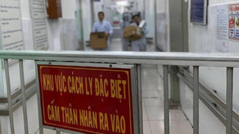 Việt Nam có bệnh nhân thứ 17 dương tính với Covid-19, Hà Nội họp khẩn cấp lúc 22h đêm