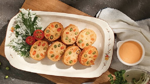 Món ngon mỗi ngày: Chả mực bánh xe chiên giòn