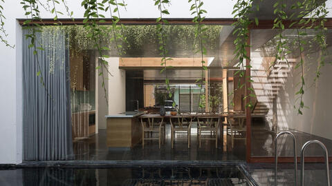 Thiết kế tối giản của Q House, căn nhà hai thế hệ ở cố đô Huế