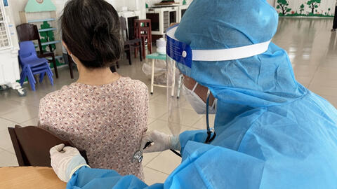 Bộ trưởng Bộ Y tế: "TPHCM khi phát hiện F0 cần khoanh luôn nhà, phát túi thuốc, túi an sinh"