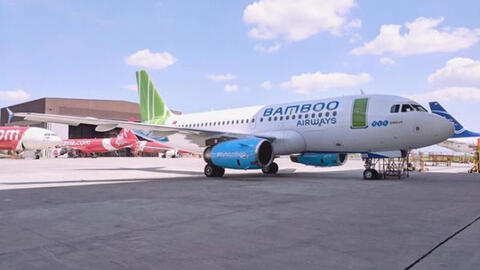 Bị phạt 15 triệu đồng vì tự ý mở cửa thoát hiểm máy bay Bamboo Airways