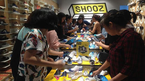 "Săn" hàng Black Friday: Bài 3 - Để không sập bẫy lừa