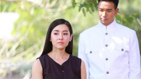Tình cờ nhìn thấy người yêu cũ của chồng về thăm quê mà tôi không dám tin vào mắt mình