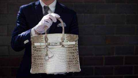 Vụ làm túi giả Hermes: Hãng đòi bồi thường 2 triệu euro