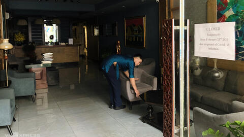 Chủ khách sạn phố cổ lỗ hàng trăm triệu đồng mỗi ngày vì dịch covid-19
