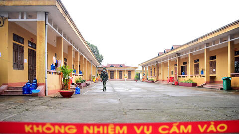 Bên trong khu vực cách ly công dân Việt Nam trở về từ Trung Quốc