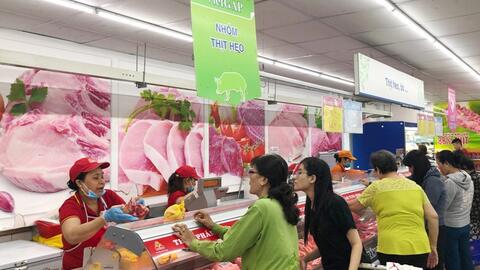 Giá thịt heo chương trình bình ổn tiếp tục tăng thêm 8.000-35.000 đồng/kg