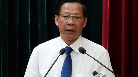 Lãnh đạo TP HCM "xin nhận khuyết điểm" vì TP có lúc chưa bao quát được tình hình người dân